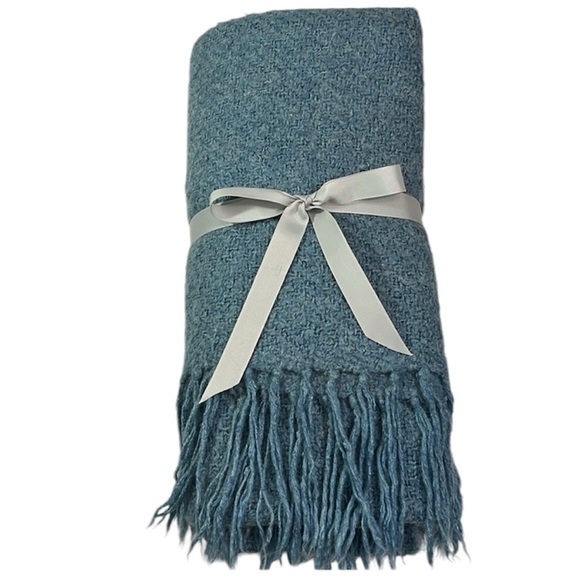 Churchill Weavers Hand Woven Vintage Throw - 48x72 Blue